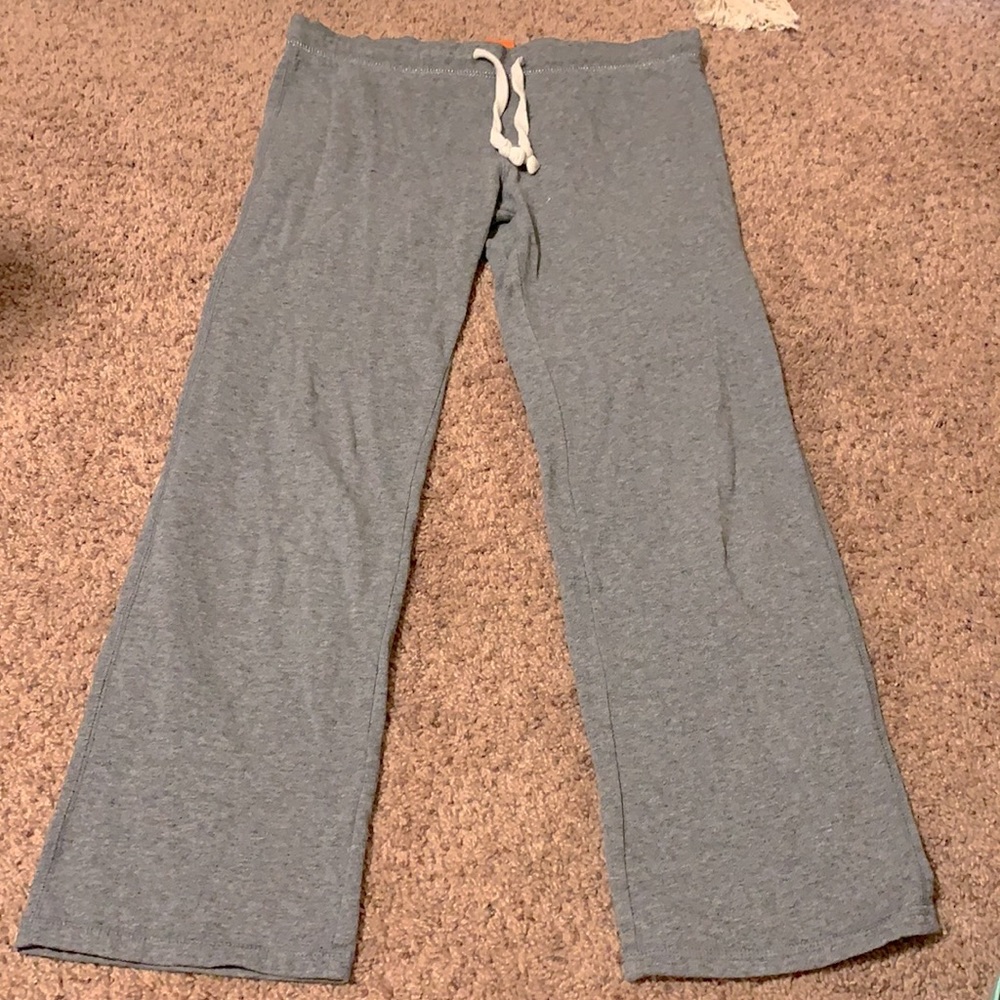 Super comfy grey sweats!